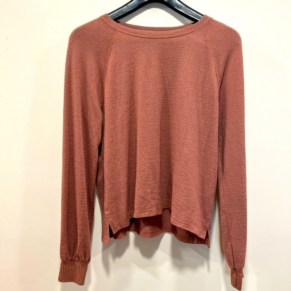 Abercrombie & Fitch Soft A & F Cozy Women’s Crewneck Sweater Size Small - Picture 1 of 4